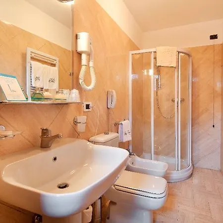 Hotel Undulna Massa (Tuscany)